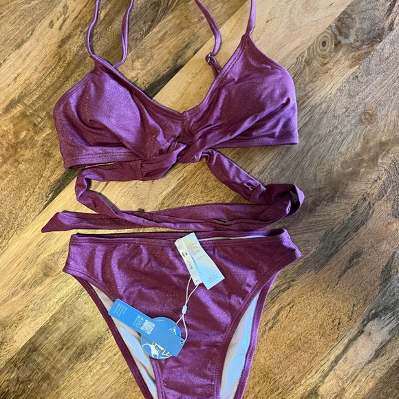 Cupshe Luminescent Wrap Front Bikini - Picture 3 of 9